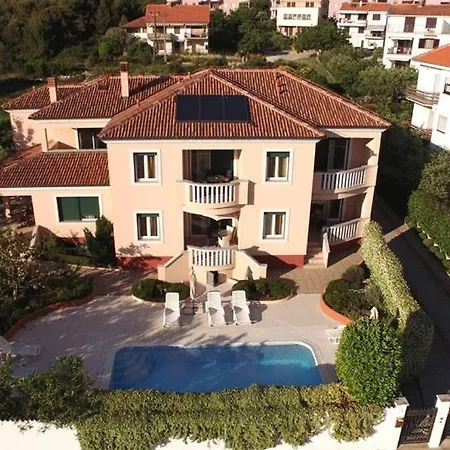 In With Sea View, Balcony, Air Conditioning, Wifi 858-4 Apartman Zadar