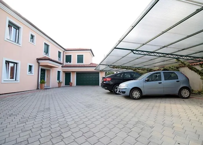 In With Sea View, Balcony, Air Conditioning, Wifi 858-4 Apartment *