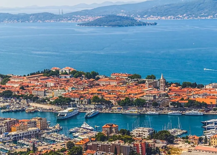 Apartment In With Sea View, Balcony, Air Conditioning, Wifi 858-4